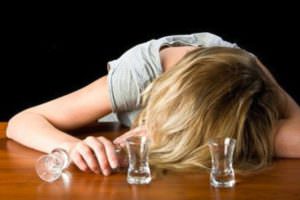 лечить женский алкоголизм в Самаре