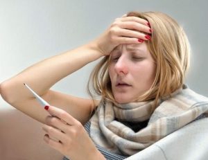 Почему постоянно болит голова и температура