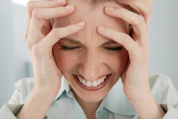 Симптом "каски неврастеника"