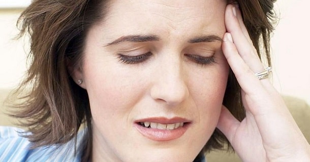 короткая стрижка левый висок