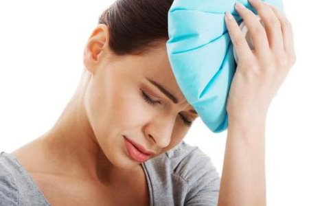 при голодании может болеть голова